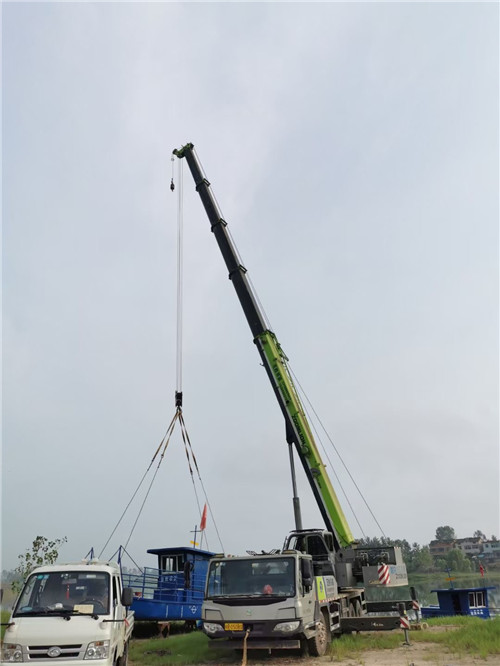 沙坪坝区桥梁建设吊装案例